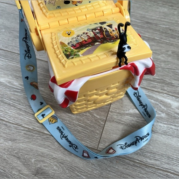 Disney Parks Mickey Minnie Perfect Picnic Basket Popcorn Bucket Runaway Railway - Picture 4 of 11